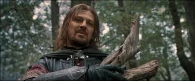 Lors de la bataille d'Amon Hen, de combien de flches meurt Boromir ?