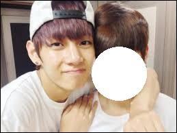 Celui de droite qui est-ce ?