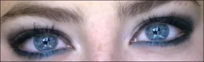 C'est ce que l'on peut appeler des yeux vraiment trs bleus ! Et ce sont ceux de...