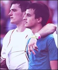 Comment s'appelle son frre ?