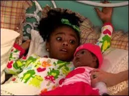 De quoi Zuri avait-elle peur quand elle a regard un film d'horreur avec Emma ?