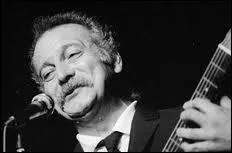 Dans quelle chanson ne veut-il pas graver nos noms au bas d'un parchemin ?