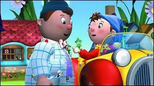 Avec qui Oui-Oui parle-t-il ?