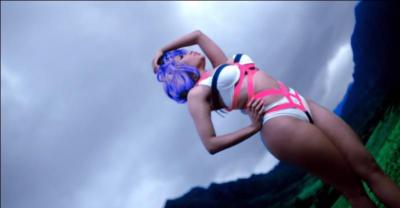 Au printemps 2012, Nicki Minaj chantait en maillot sur les plages d'Hawaï  starships are meant to fly . Mais que sont les  starships  exactement ?
