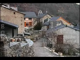 Nous traversons la commune Arigeoise de Lercoul. Nous sommes en rgion ...