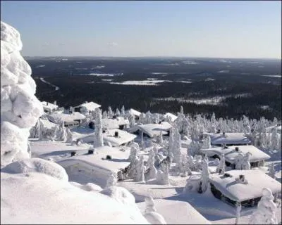 Combien de pays se partagent-ils la Laponie (au sens large), clbre rgion d'Europe du Nord o habiterait un vieux barbu gnreux ?