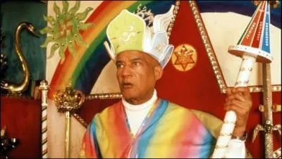 Mars : Gilbert Bourdin se faisait appeler ''Sainteté le Seigneur Hamsah Manarah, messie cosmo-planétaire'' . Où avait-il installé la secte du Mandarom ?