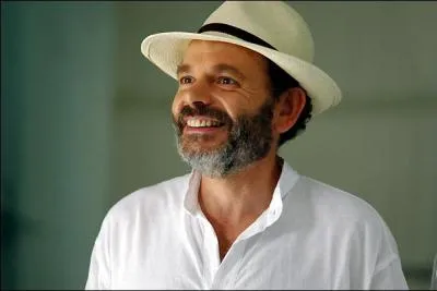 Comment s'appelle ce Jean-Pierre, acteur excellent qu'on a dcouvert sur le tard ?