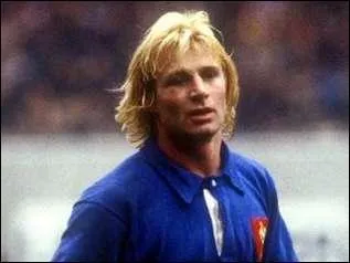 Comment s'appelle ce Jean-Pierre, rugbyman surnomm  Casque d'or  ?