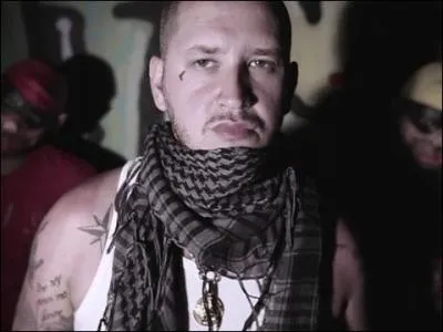 Comment essayer de combattre le racisme selon Seth Gueko ?