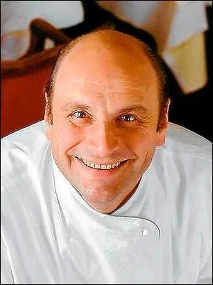 Quels sont les noms et prnoms de ce cuisinier colossal et surdou, tabli  Saulieu, qui s'est suicid en 2003,  52 ans ?