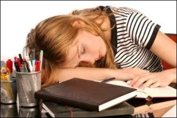 Certaines personnes peuvent dormir jusqu' 20 h par jour, elles sont atteintes d'une maladie trs handicapante, la ...