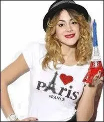 Elle est mannequin pour quelle marque de montres ?