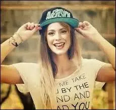 Avec qui Bridgit M. sort-elle ?