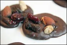 Quel est le nom de cette spcialit alsacienne faite avec du pain rassis et des fruits ?