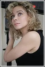 Elle a un physique trs dlicat, un nom aristocratique, et une voix aux intonations trs faubouriennes. Qui est cette matresse de Thierry Lhermitte dans la srie  Les ripoux  ?