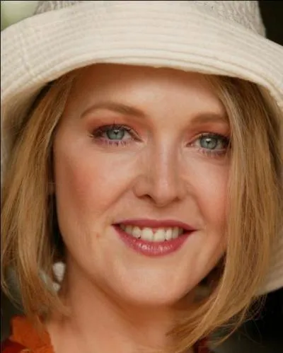 Elle a un charme fou, une voix casse, en mme temps qu'une propension  jouer les sales gosses. Qui est cette comdienne franco-suisse aussi  l'aise au cinma (Tchao pantin),  la tlvision (Srie noire), qu'au thtre, et qui donne actuellement un one woman show  Je voudrais bien vous y voir  ?