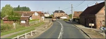 Nous traversons la commune Isarienne (60) d'Ons-en-Bray. Nous sommes donc en rgion ...