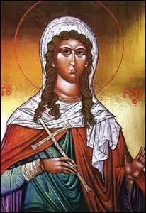 Martyre et sainte, ne  Agen vers 285 ou 302-303, issue d'une famille riche gallo-romaine, confie  une nourrice chrtienne, baptise, je refuse entre l'ge de 12  15 ans d'abjurer ma foi devant Dacien (proconsul romain). Pour montrer l'exemple, ce dernier me fait torturer. Continuant  refuser, je monte sur le bcher, c'est alors qu'une colombe vient teindre le foyer, je meurs dcapite,