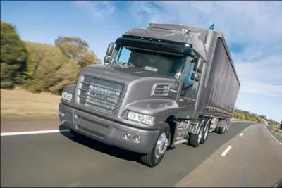 La holding IVECO, cre, en 1975 tient son sige  :