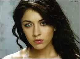 Qui est cette chanteuse ?