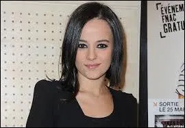 Qui est cette chanteuse ?