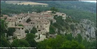 Nous sommes  Oppedette, commune pacaenne du dpartement n ...