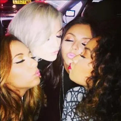 Comment s'appelle leur premier album ?