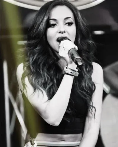 Qui avait dj particip aux saisons de 2008 et 2010 de X Factor avant de faire partie des Little Mix ?