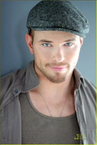 Par qui est-il interprt ?