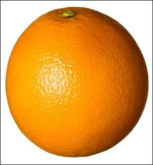 Dans l'eau claire, une orange :