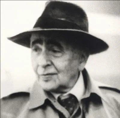 En quelle année Louis Aragon est-il né ?