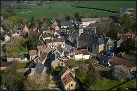 Nous survolons la commune bas-normande de Rabodanges. Nous sommes dans le ciel du dpartement ...