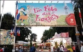 Je vous emmne  la Fte des Loges. Cette ancienne fte foraine se droule de la fin-Juin jusqu' la mi-Aot. Elle se trouve dans la fort de la ville de ...