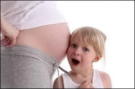 Vrai ou faux ? En Angleterre, une femme enceinte peut faire ses besoins partout, c'est la loi.