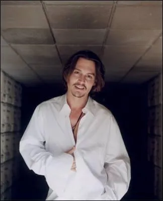 A-t-il dit :  Quand j'tais enfant, je pensais qu'tre acteur c'tait tre un dieu  ?