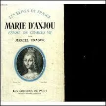 La reine de France Marie d'Anjou fut  efface  au profit d'une favorite du roi Charles VII. De qui s'agit-il ?