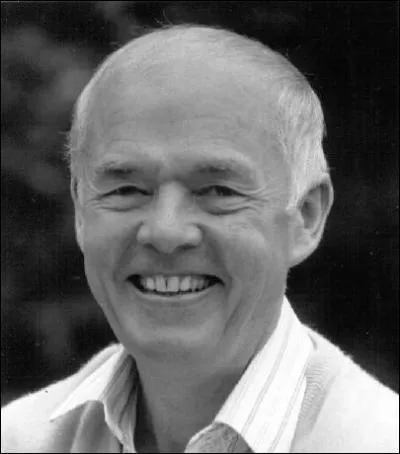 De quelle anne date cette pice ? Tu peux te renseigner sur http : //fr. wikipedia.org/wiki/Ray Cooney (menu fichier-nouvel onglet).