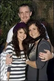 Comment s'appellent ses parents ?