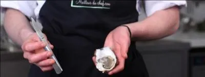 Ce couteau court, rigide et  lame paisse, est utilis par les caillers. Comment le nomme-t-on ?