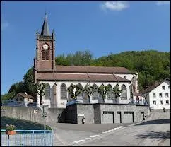 Voici l'glise Saint-Brice de Fresse-sur-Moselle. Cette commune lorraine se situe dans le dpartement ... (ne vous perdez pas).