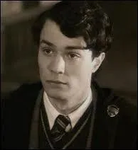 Voldemort ne meurt pas  la fin.