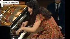 Si on trouve un piano dans un orchestre, c'est :