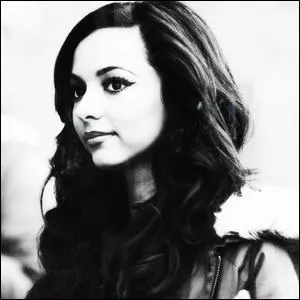 Qui chante le premier le refrain dans 'Turn your face  ?