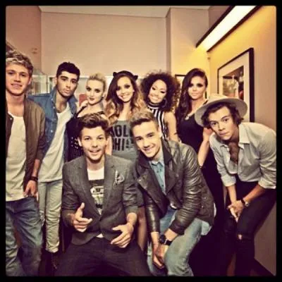 Ont-elles une chanson avec ces paroles ->  And we danced all night To the best song ever...  