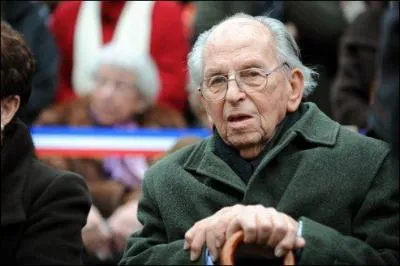 Raymond Aubrac, clbre rsistant, dont la mre tait ne  Crest avait des origines :