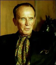 Sous quel nom le connait-on ?