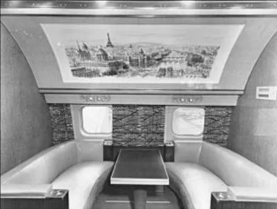 Une version particulire de cet avion a t utilise sur la ligne Paris New York. La principale caractristique tait le luxe de son quipement intrieur. Un seul avion a t ralis pour ce vol particulier. Quel est le nom de ce vol ?