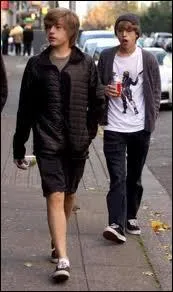 Quelle a t la raction de Mr. Moseby quand il a vu Zack et Cody arriver sur le S. S. Tipton ?