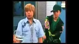 Pourquoi Bailey Pickett s'est-elle fait passer pour un garon au dbut de la srie (ce qu'elle aurait fait tout le long de la croisire si Zack ne prenait pas sa douche en 2 secondes) ?